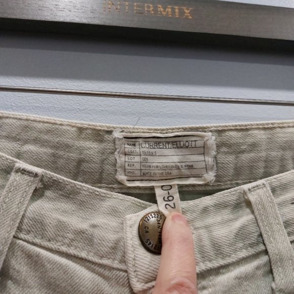 Current Elliott The Boyfriend Short Raw Hem Size 26 - Picture 3 of 7
